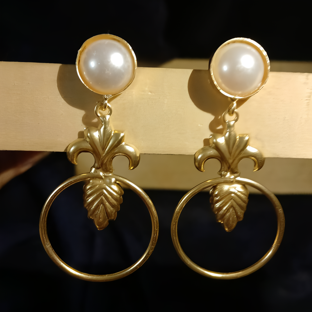 Dailywear Gold earrings with pearl-like beads
