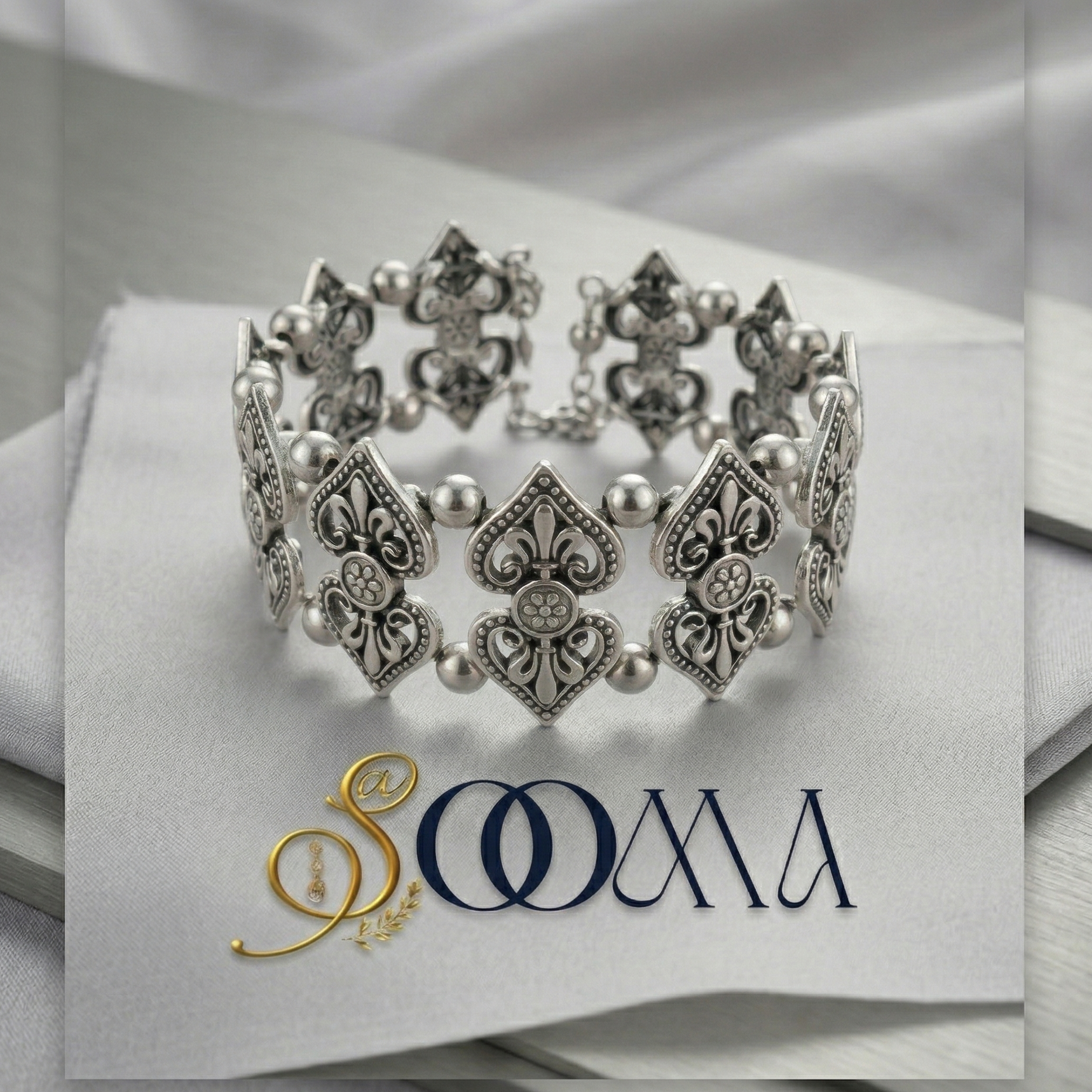 Elegant silver anklet with adjustable Chain