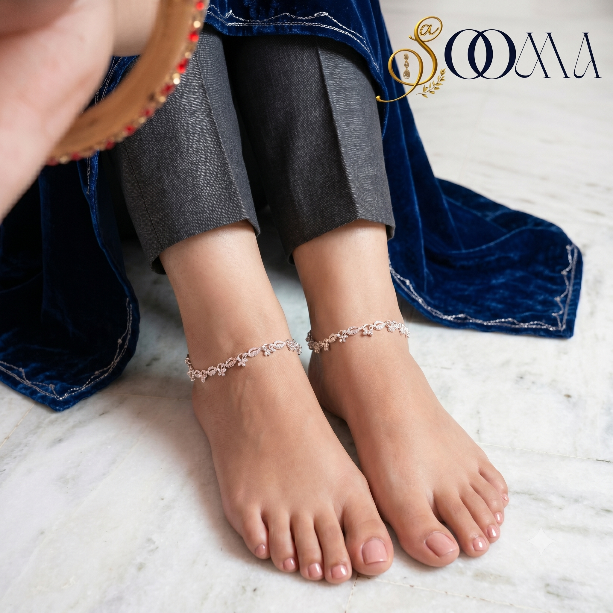Adjustable daily wear white metal silver foot anklet on display in both feet