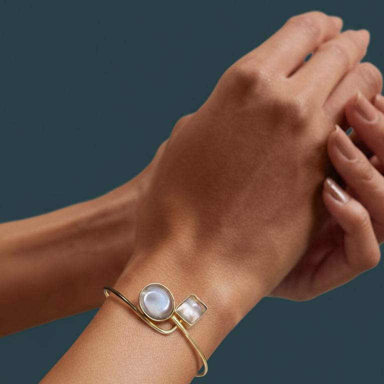 Gold Polish, free size adjustable stone bracelet for women