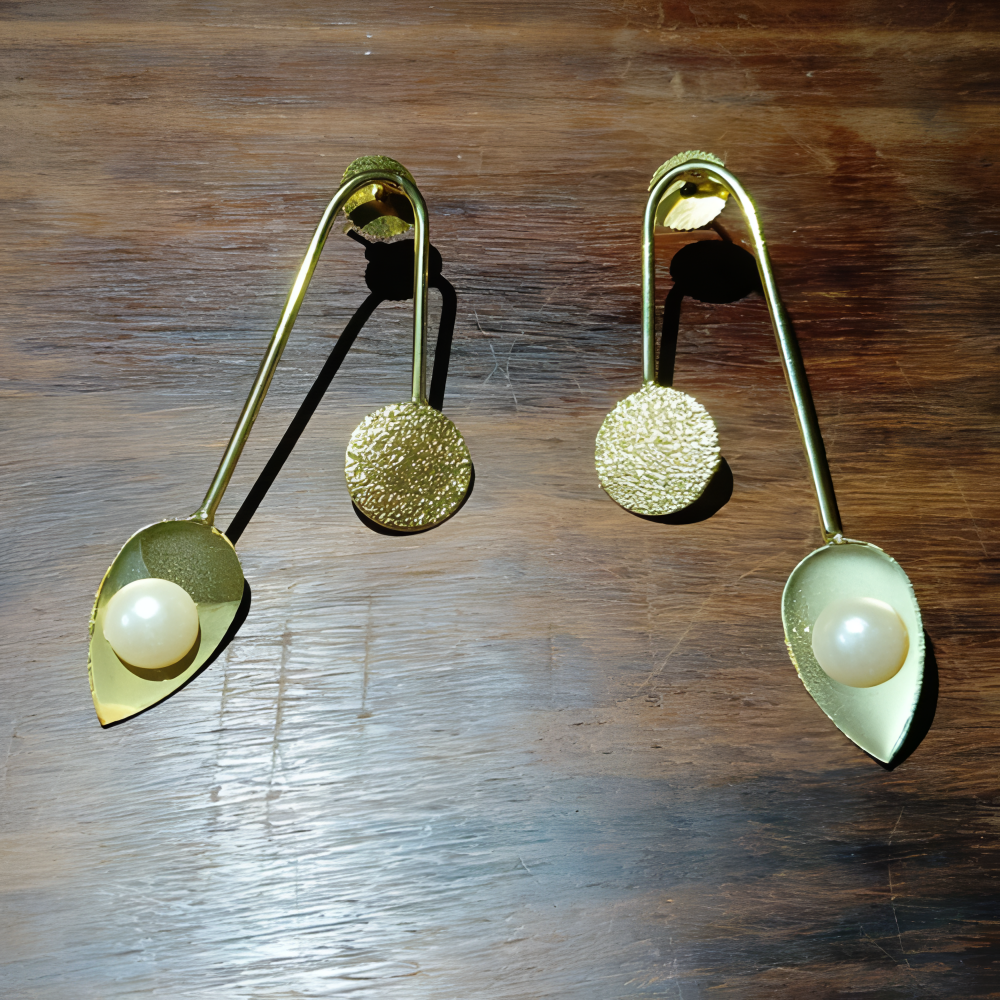 Pair of dailywear gold earrings with pearl-like beads 