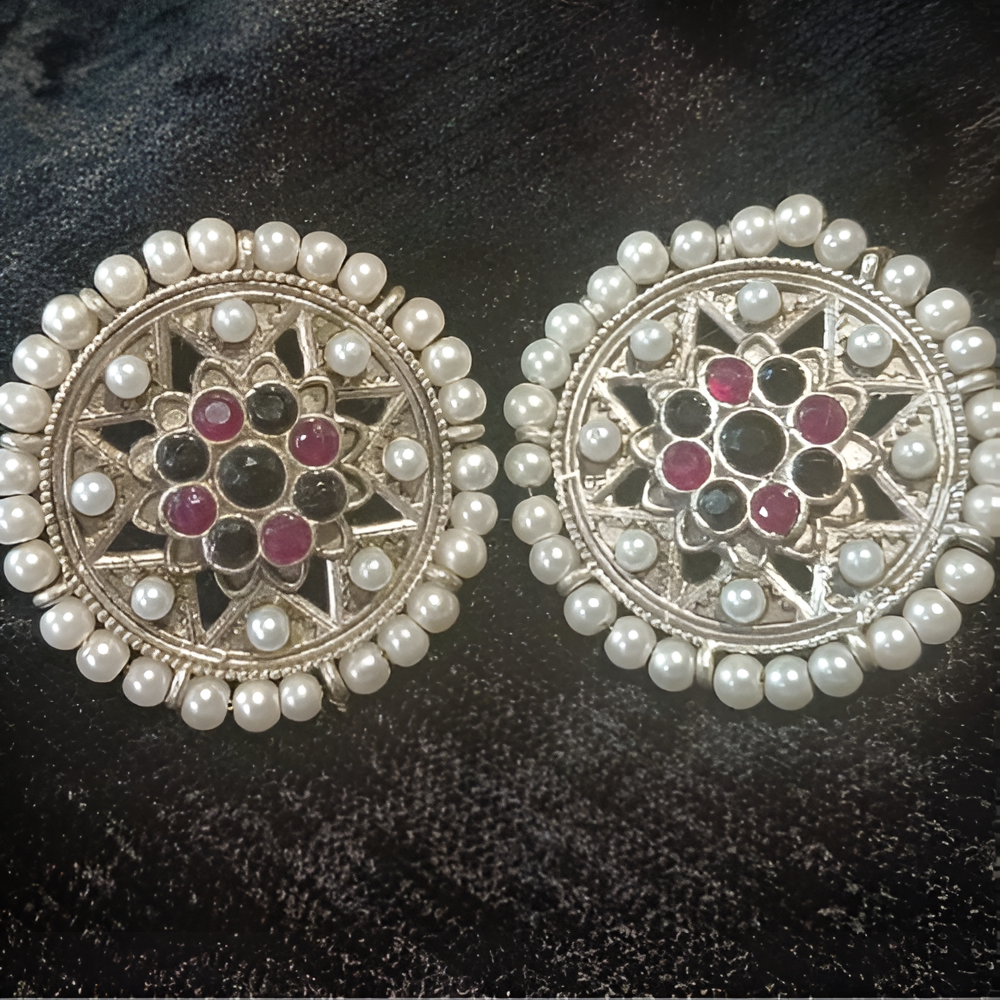 Big Stud Multicolor Temple Inspired  Jewellery adorned with all around pearl and kundan at centre 